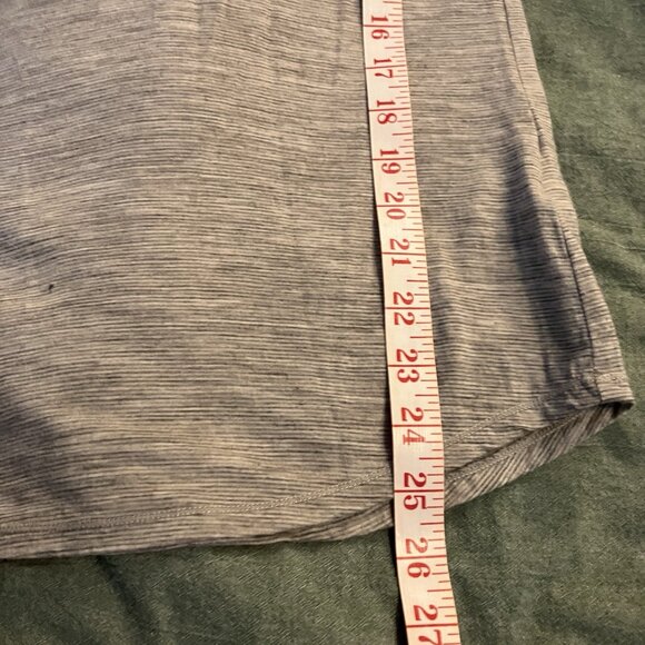 Cloudveil Merino Wool Shirt Womens S Gray Long Sleeve Base Layer Outdoor - Picture 4 of 7